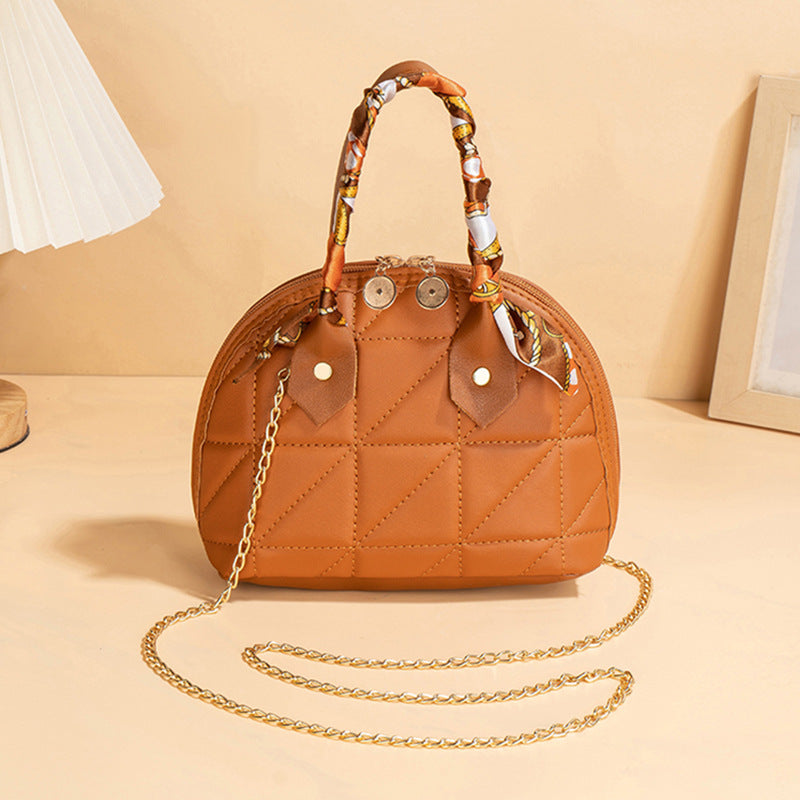 Stylish Quilted Shell Handbag with Chain Strap for Women, Fashionable Shoulder Crossbody Bag with Zipper Closure and Inner Pockets