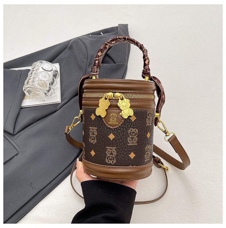 Retro Presbyopic Bucket Bags Women's New High-Grade Fashion Messenger Bag Light Luxury Temperament Shoulder Bag
