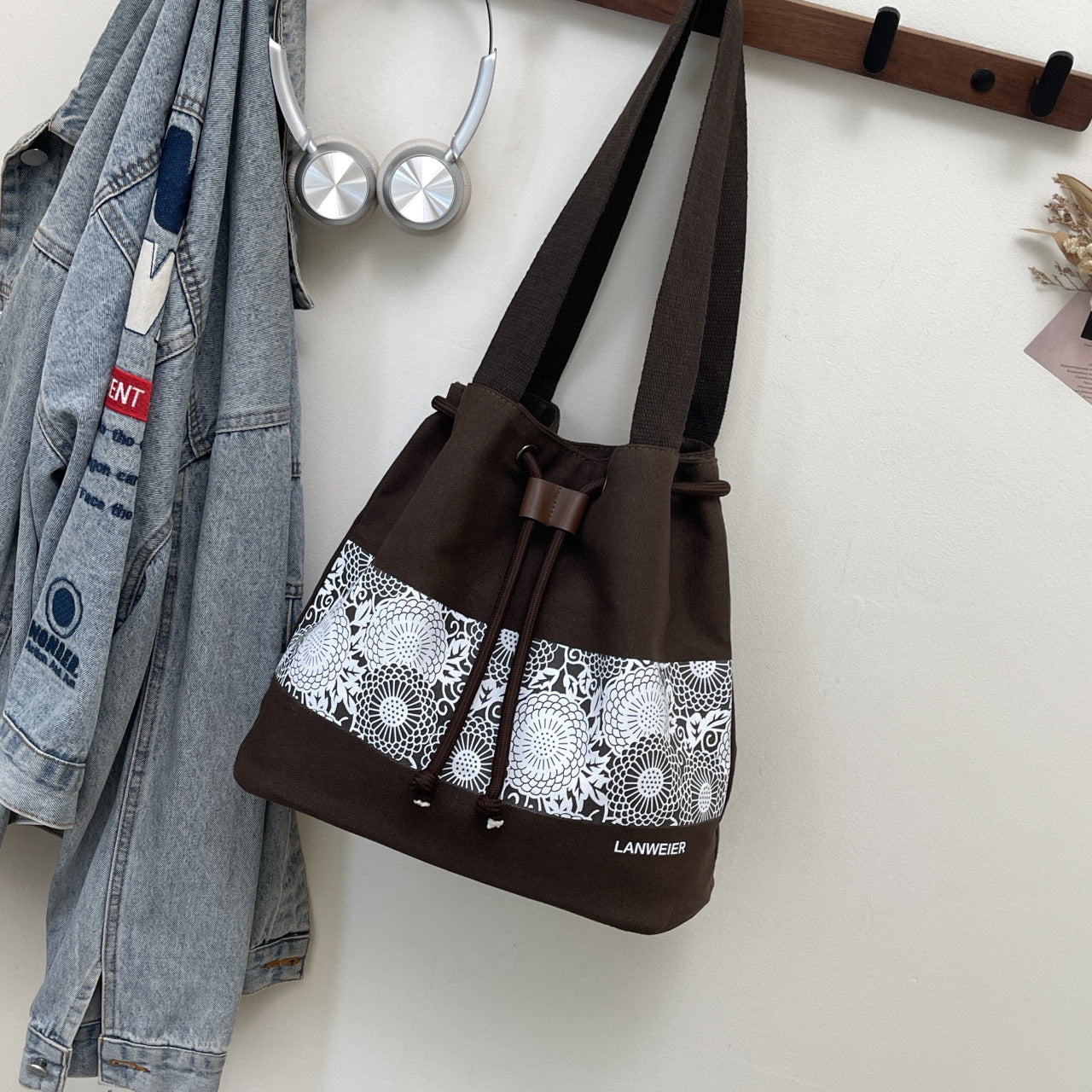 Chic Korean-Style Canvas Tote Bag with Floral Pattern and Drawstring Closure for Everyday Use