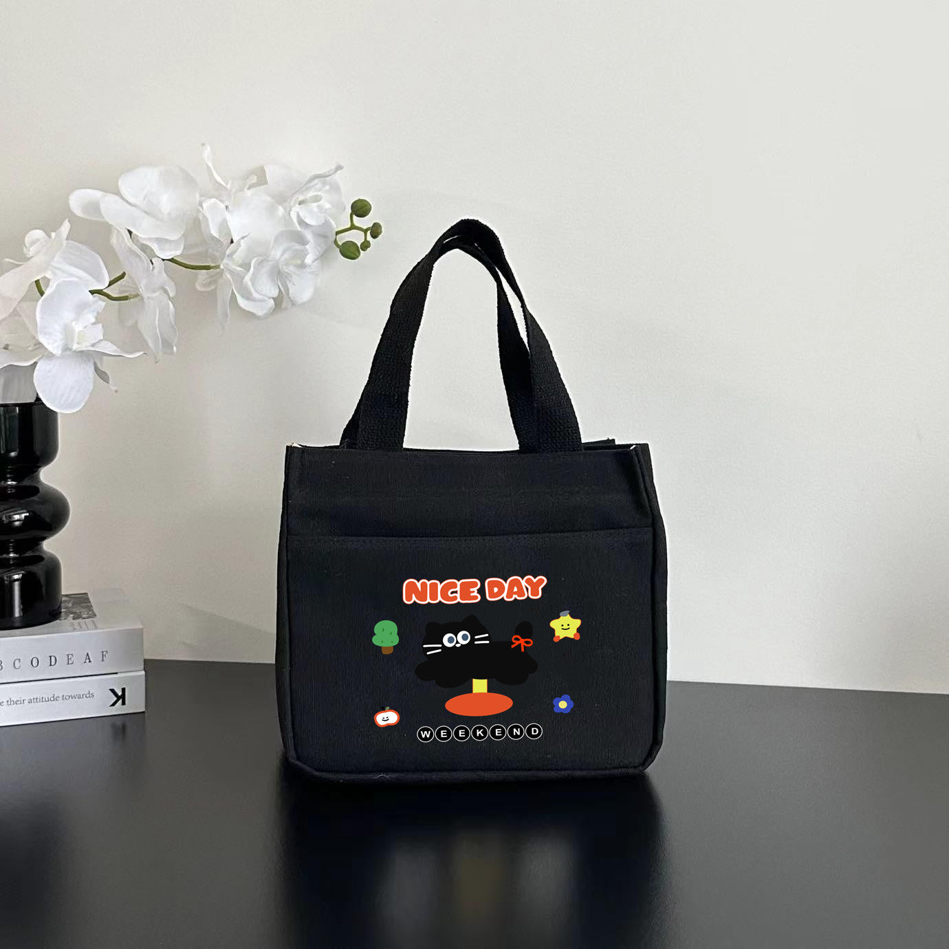Women's Shoulder Bag Nordic Bear Canvas Tote Bag Zipper Design Cute Cartoon Pattern Daily Commuter Bento Tote Bag