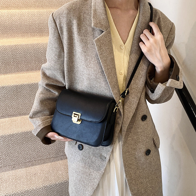 New Fashion Women's Cross-Body Bag Exquisite Design High Textured Pu Material Everyday Joker Practical Small Square Bag
