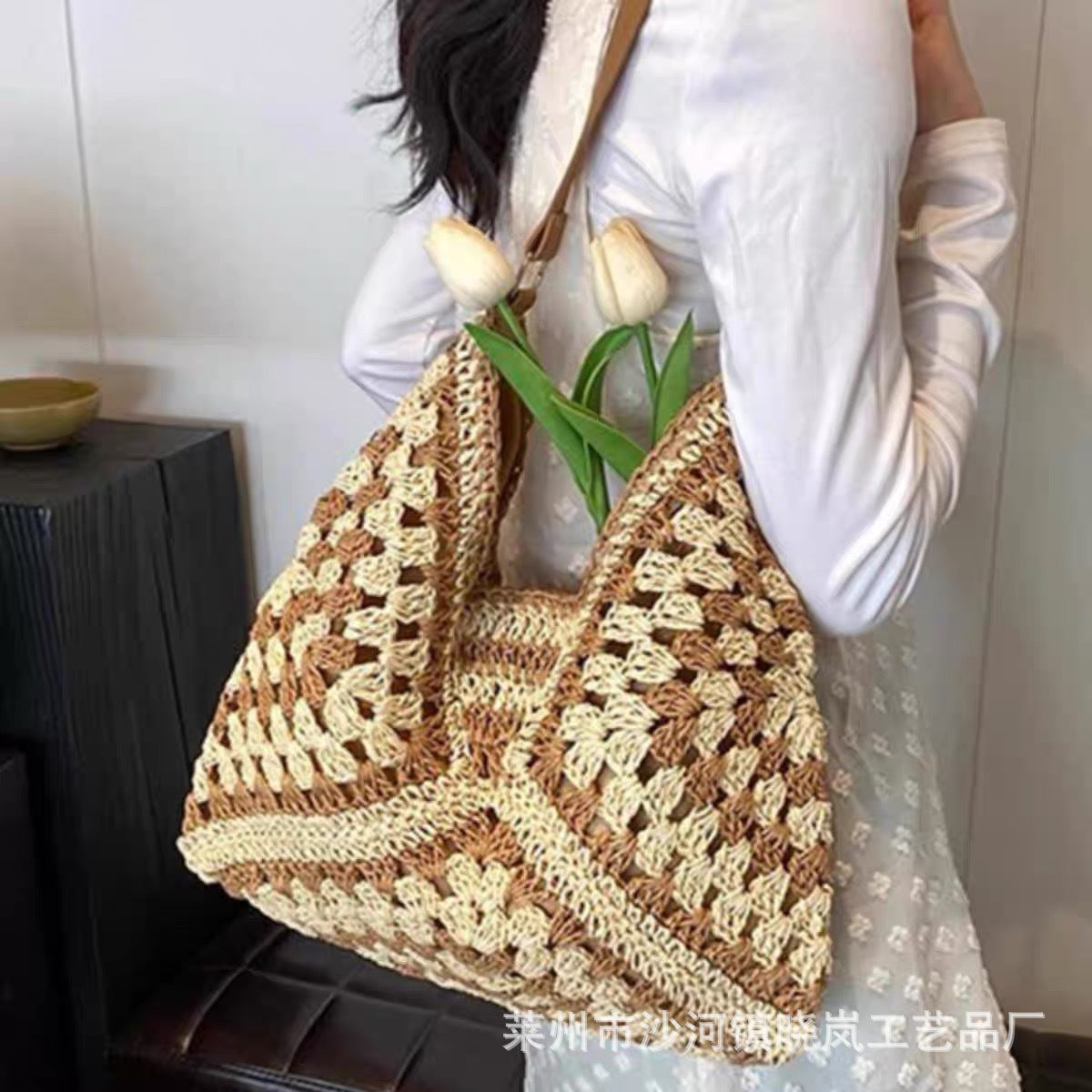 Charming Crochet Straw Tote Bag for Women, Casual Boho Style Shoulder Bag with Open Top and Interior Card Pocket