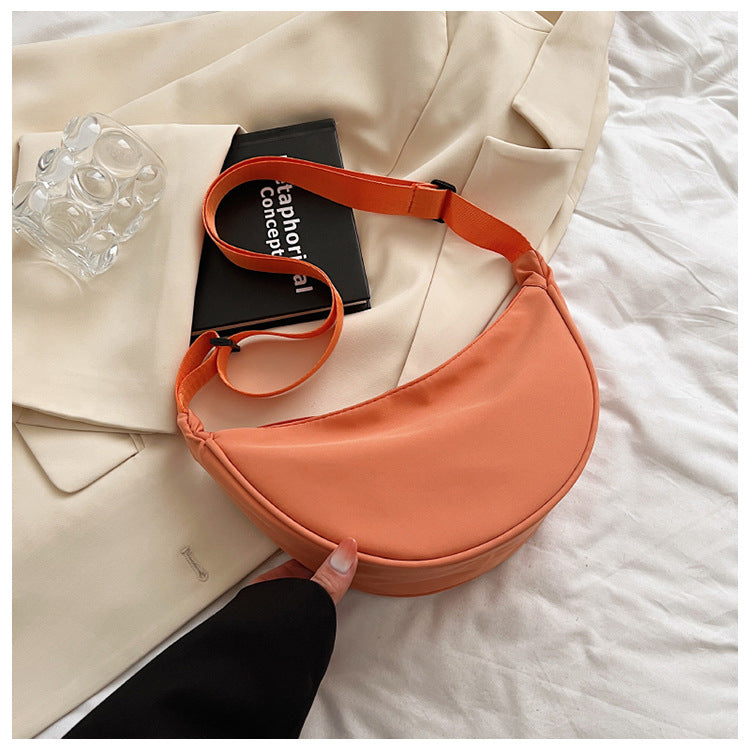 Nylon Messenger Bag Women's New Fashionable Lightweight Sports Style Underarm Shoulder Bag
