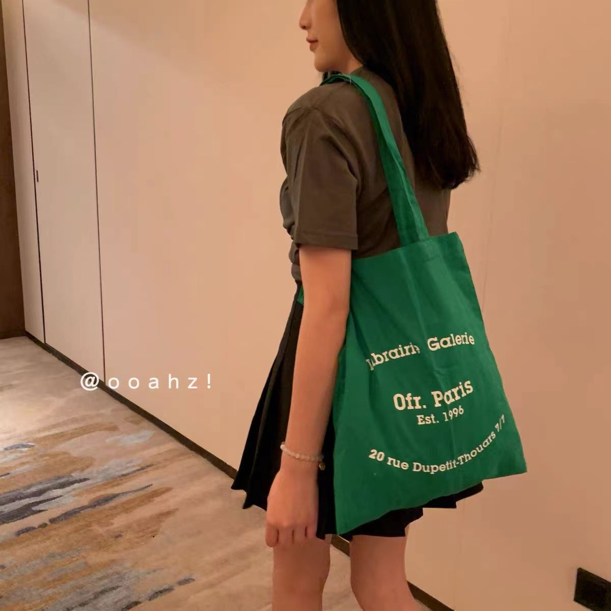 Paris Bookstore Style Letter Tote Bag Simple French Design Everyday Joker Practical Shoulder Bag