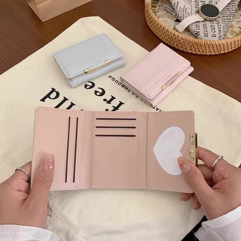 Fashion Three Folding Women's Wallet Multiple Card Slots Design Crocodile Pattern Everyday Joker Practical Wallet