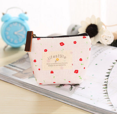 Cute Polar Bear Print Canvas Coin Purse for Women, Stylish Everyday Key and Card Holder with Zipper Closure