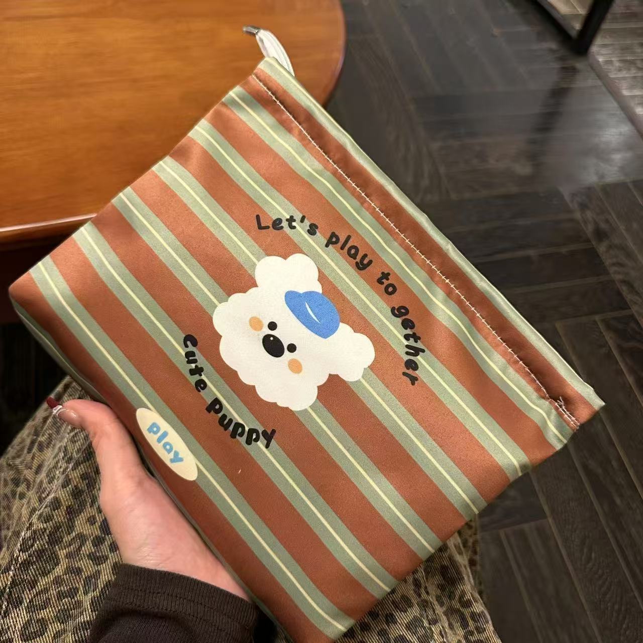 Cute Puppy Striped Make-Up Bag Zippered Large Capacity Travel Toiletry Bag
