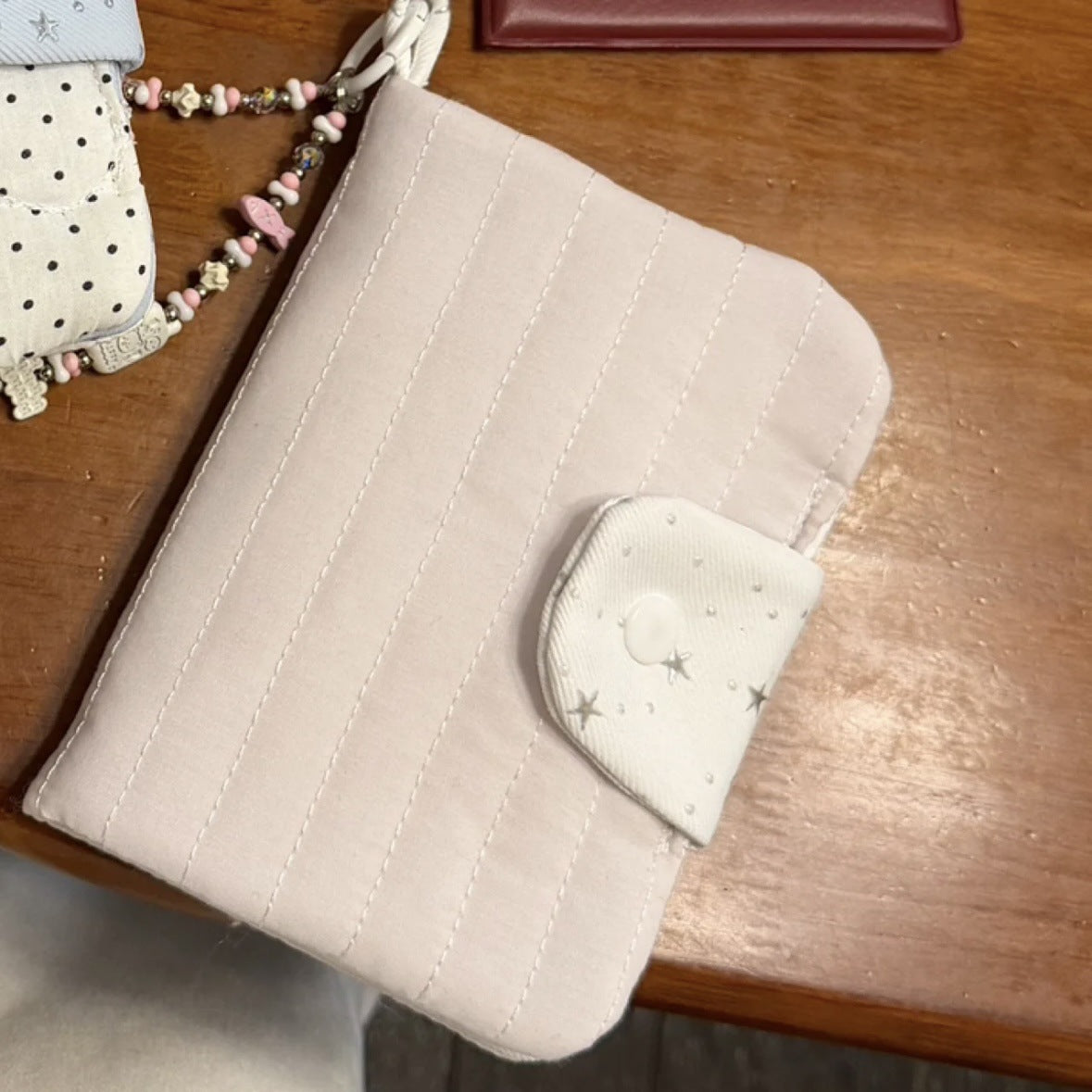 Cute Kawaii Bear Pattern Multi-Functional Coin Purse with Zipper for Makeup, Cards, and Essentials - Perfect for Travel and Daily Use