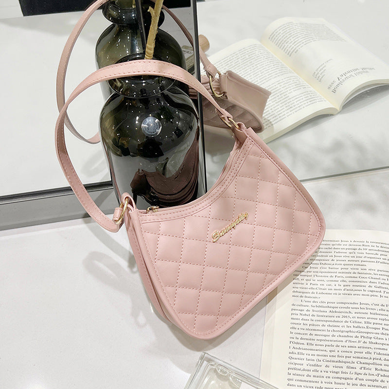 New Women's Crescent-Shaped Shoulder Bag Fashion Rhombus Pu Belt Mobile Phone Bag Everyday Joker Trend Underarm Bag