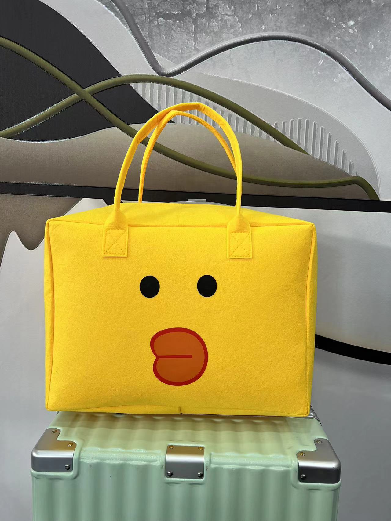 Cute Cartoon Felt Travel Bag with Handle - Perfect for Luggage Storage and Daily Use