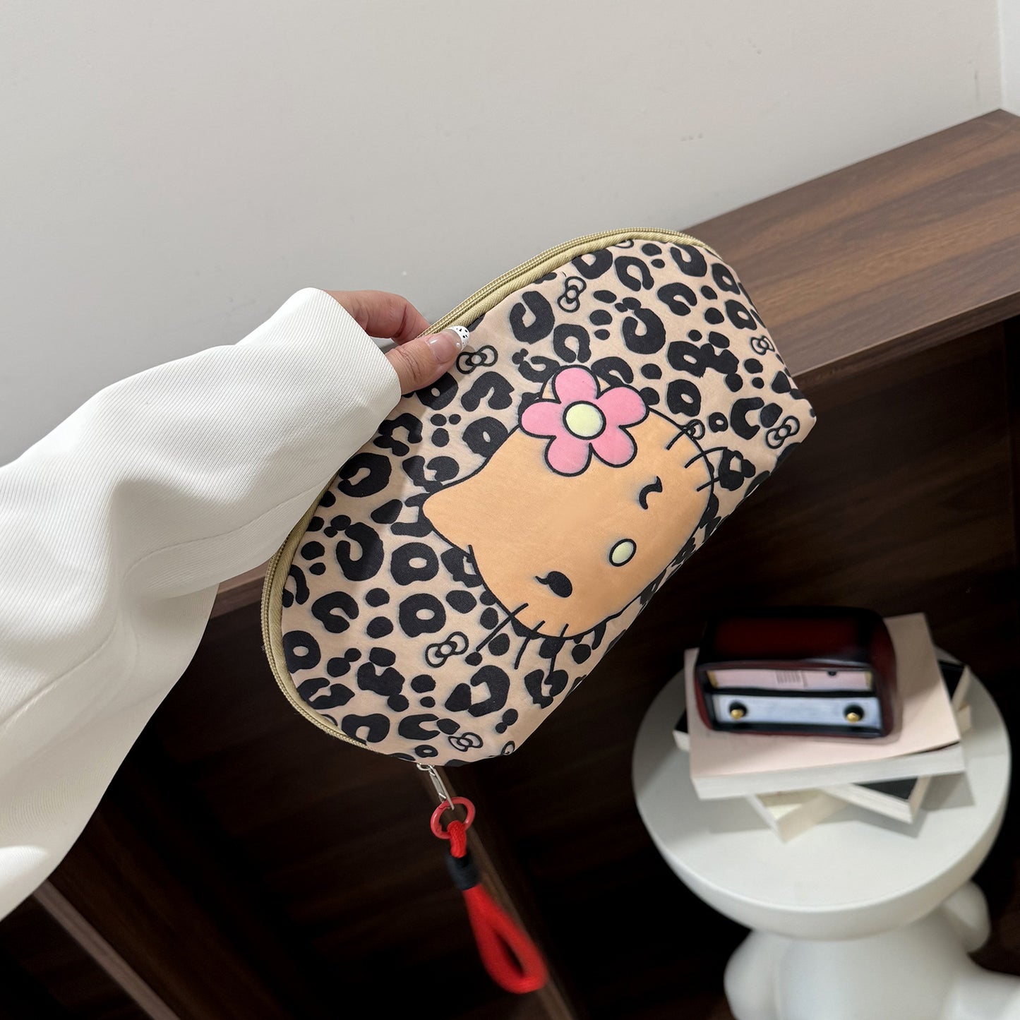 Leopard Print Cartoon Cat Cosmetic Bag with Rope Handle, Large Capacity Waterproof Makeup Pouch for Women