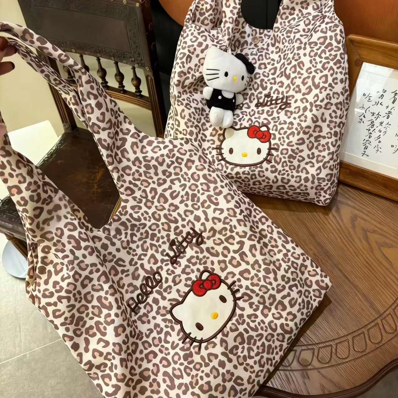 Hello Kitty Leopard Print Embroidered Tote Bag Large Capacity Shoulder Handbag for Daily Fashion