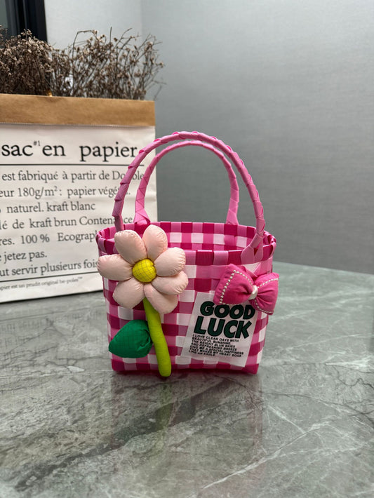 Handwoven Checkerboard Tote Bag for Women, Fashionable Beach & Daily Use, Soft PVC Material with Open Top and Inner Pockets