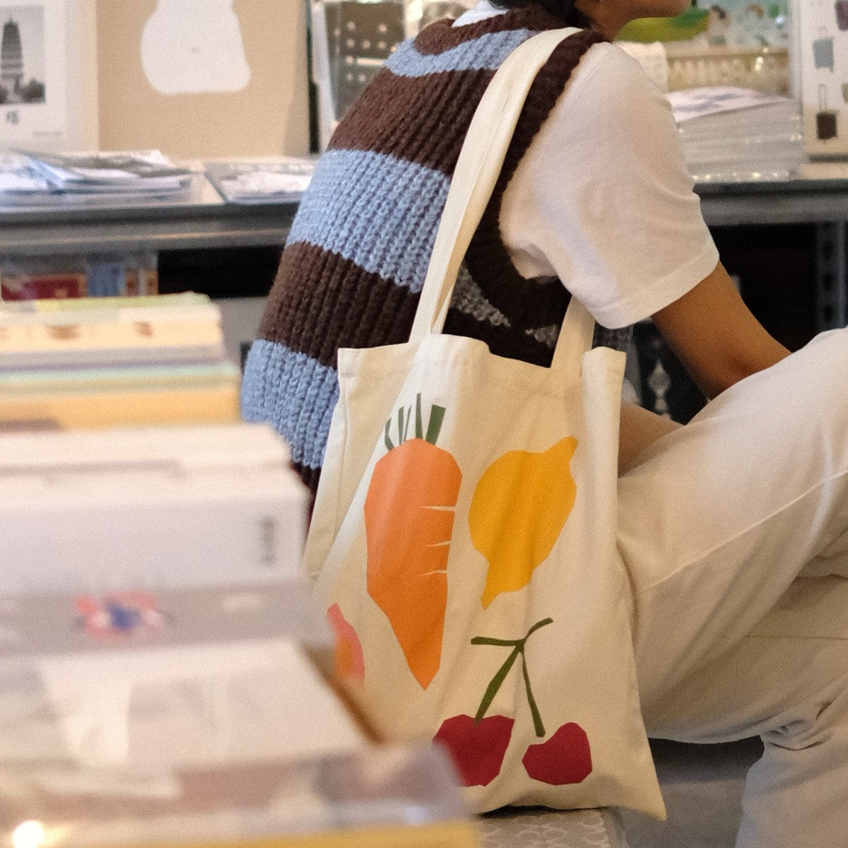 Fruit Pattern Canvas Tote Bag for Casual Travel and Everyday Use
