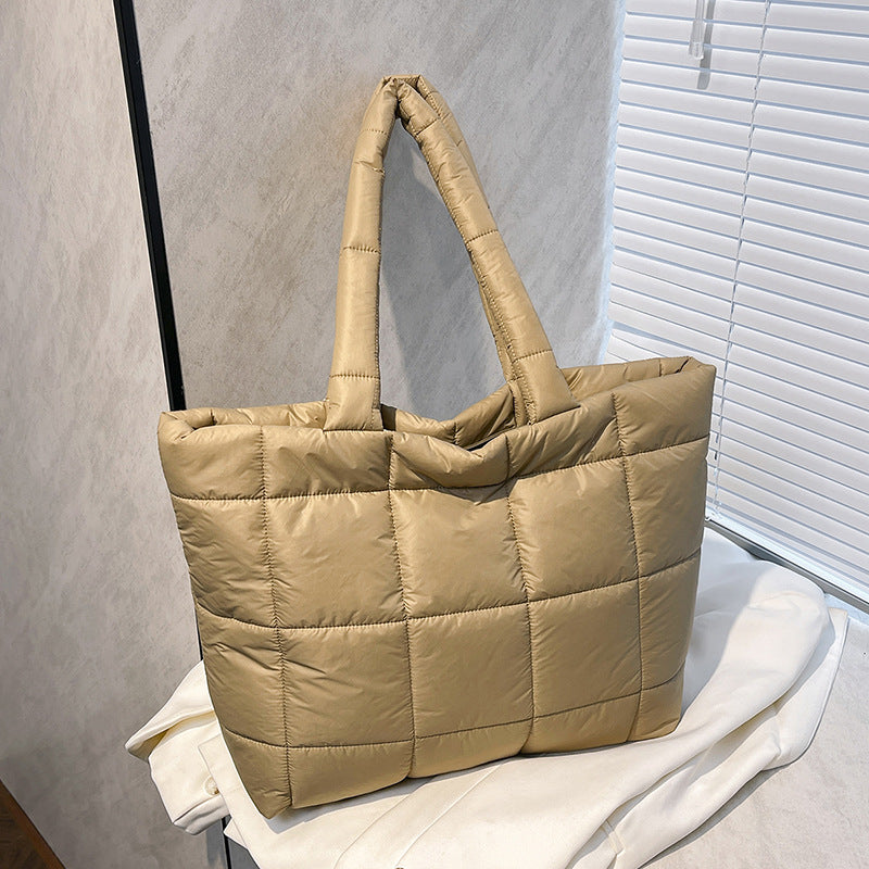Fashion Casual Large Capacity Bag Women's New Fleece-Lined Underarm Bag Simple Shoulder Crossbody Tote Bag