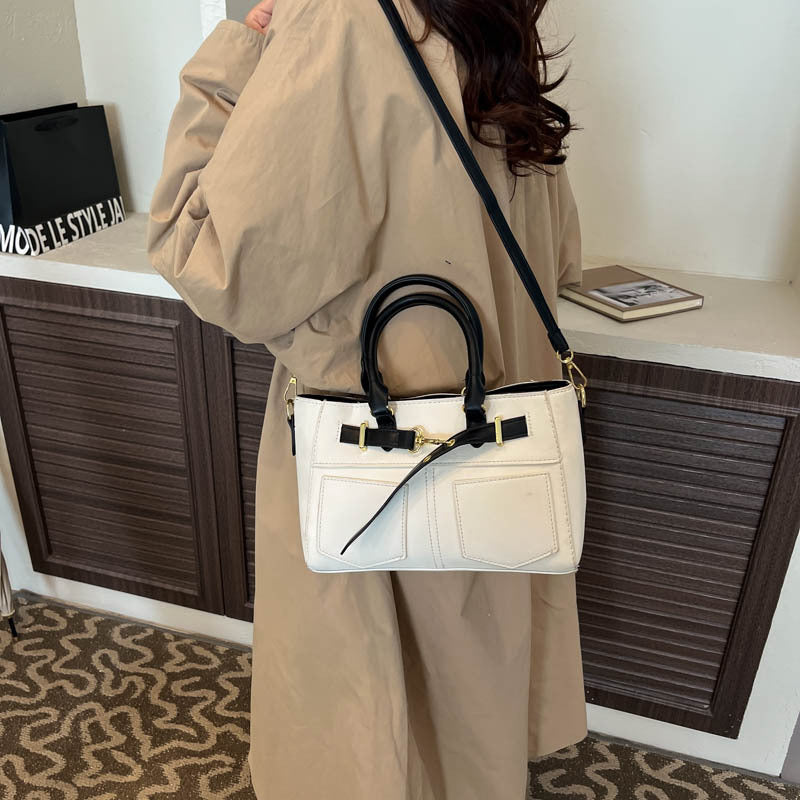 2025 Winter New Korean Style Large Capacity Tote Bag with PU Material and Simple Urban Design, Perfect for Daily Use