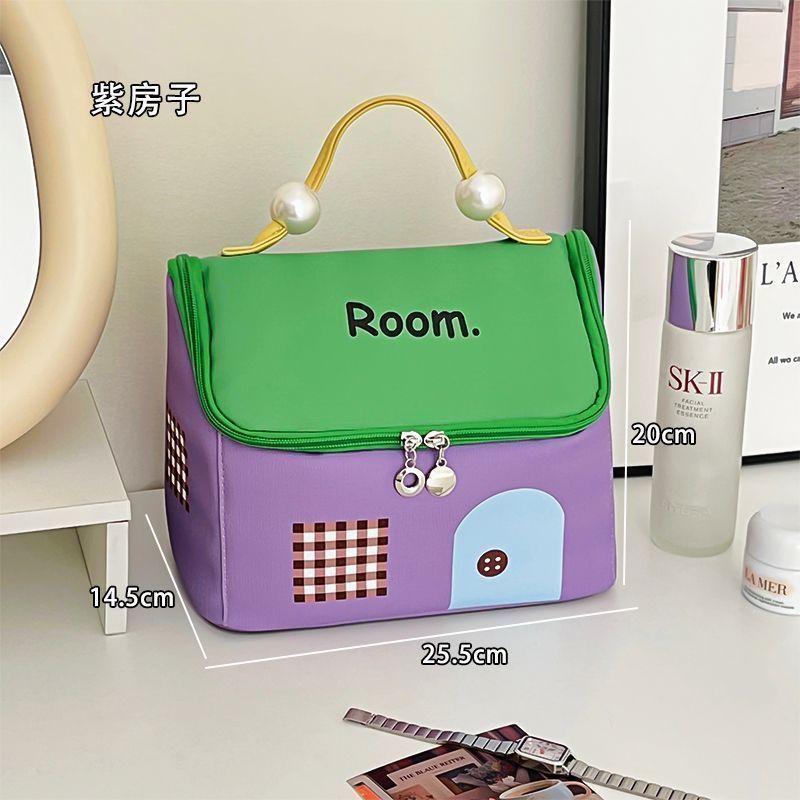 Cute Hello Kitty House-Shaped Makeup Bag with Large Capacity, Waterproof and Organized Compartments for Girls