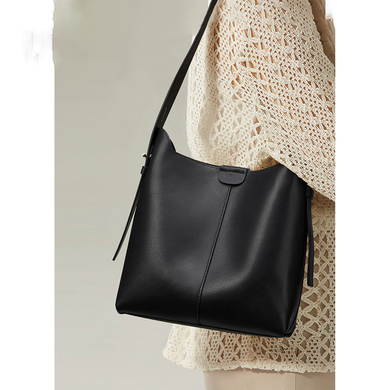Women's Messenger Bag New Commuter Advanced Texture Large Capacity Shoulder Underarm Bucket Bag