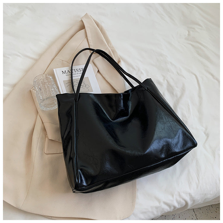 Tote Bag Women's Bag New Japanese and Korean Large Capacity Soft Leather One Shoulder Retro Casual Portable Bucket Bag