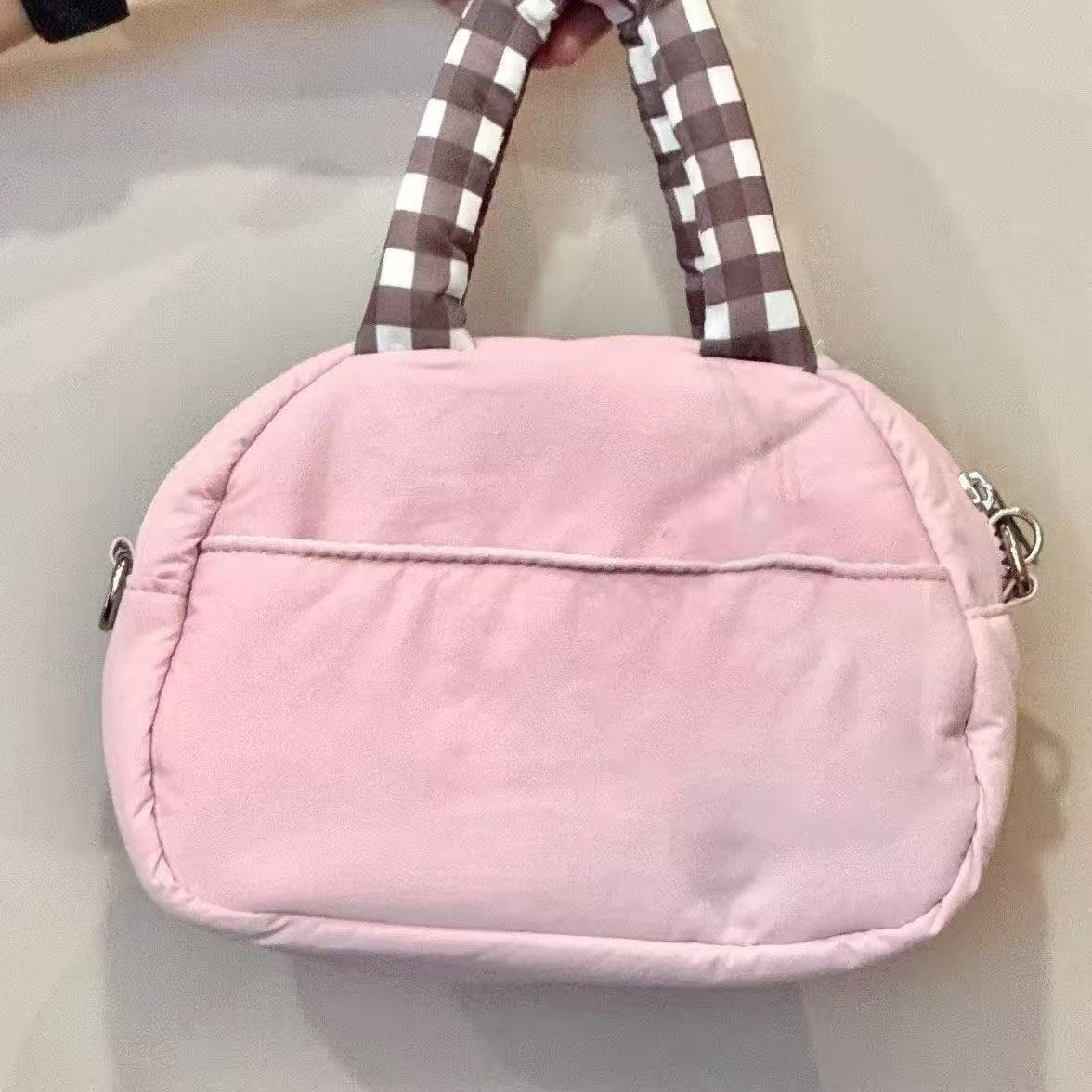 Cute Hello Kitty Quilted Crossbody Bag with Star Applique and Checkered Strap for Daily Use