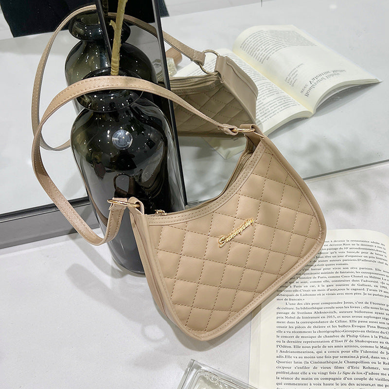 New Women's Crescent-Shaped Shoulder Bag Fashion Rhombus Pu Belt Mobile Phone Bag Everyday Joker Trend Underarm Bag