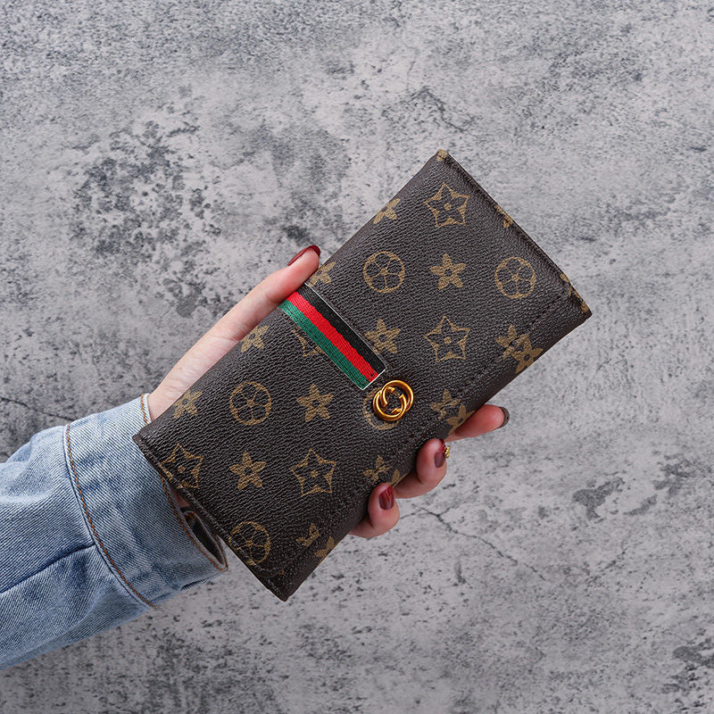 ElegantŷÃÀStyle Women's Wallet with Classic Monogram Pattern and Dual-Color Stripe Design