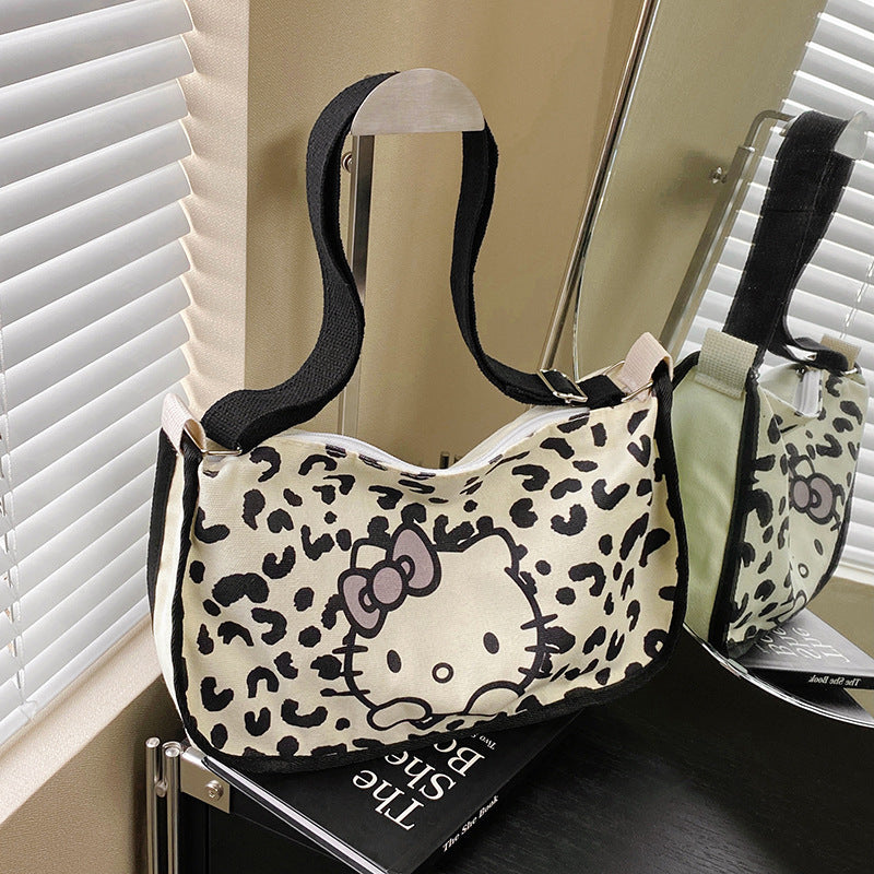 Dumpling Bag Women's Cute Cartoon Black and White Cat Printing Large Capacity Leisure Shoulder Bag
