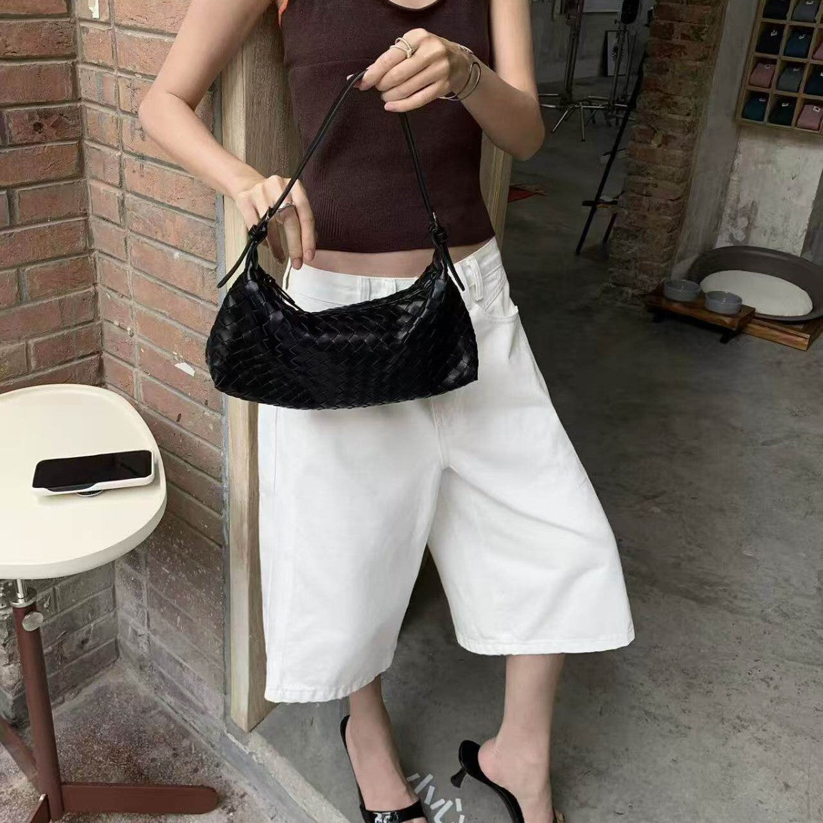 Handcrafted Soft Leather Woven Crossbody Bag for Women, Urban Minimalist Style, Perfect for Daily Commute and Casual Outfits