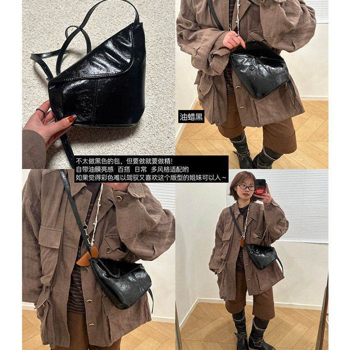 2026 Spring New Design Oil-Wax Leather Shoulder Bag with Magnetic Closure, Korean Style Beige Shell Shape Crossbody Bag for Daily Use
