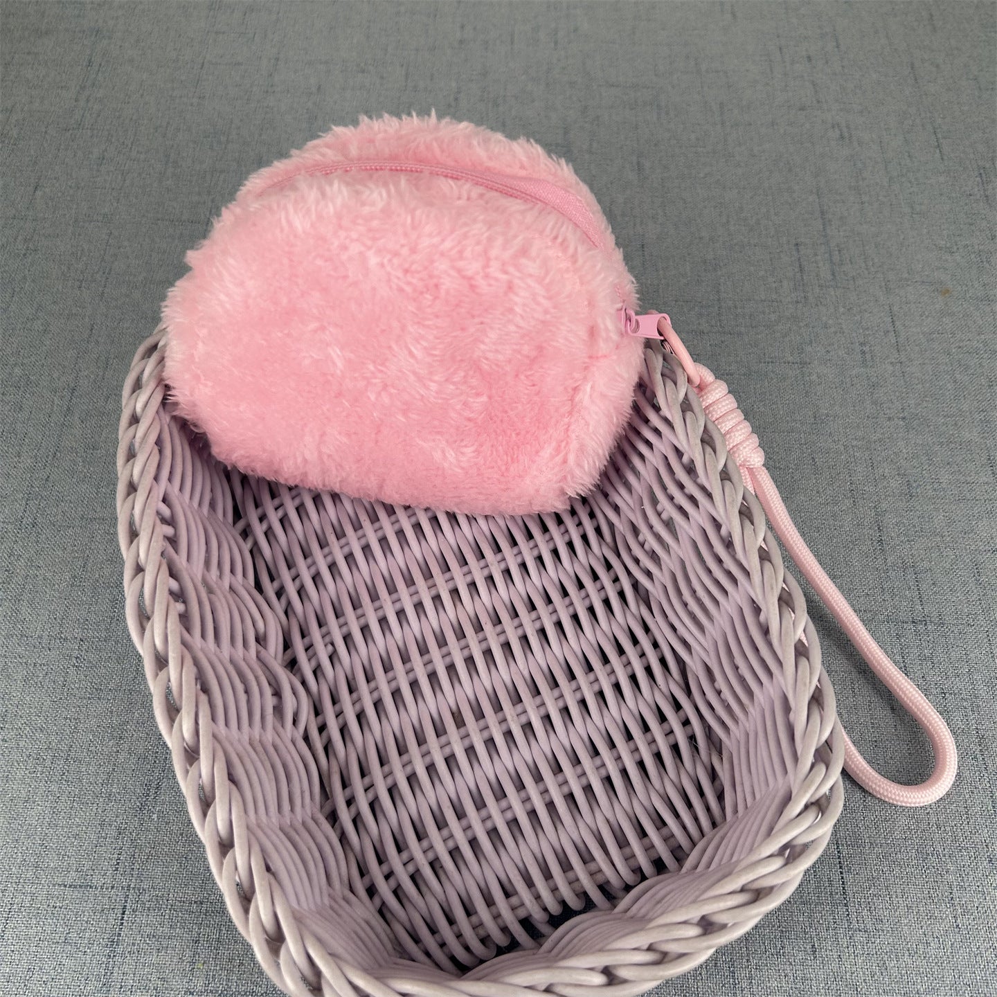 Cute Furry Coin Purse for Kids - Portable Hair Accessories Storage Bag with Zipper and Wrist Strap