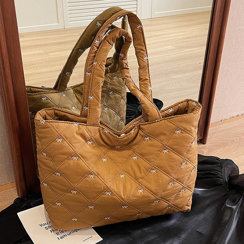 Commuter Tote Women's Idle Style New Single Shoulder Messenger Bag Casual Cotton Jacket Bag Underarm Bag