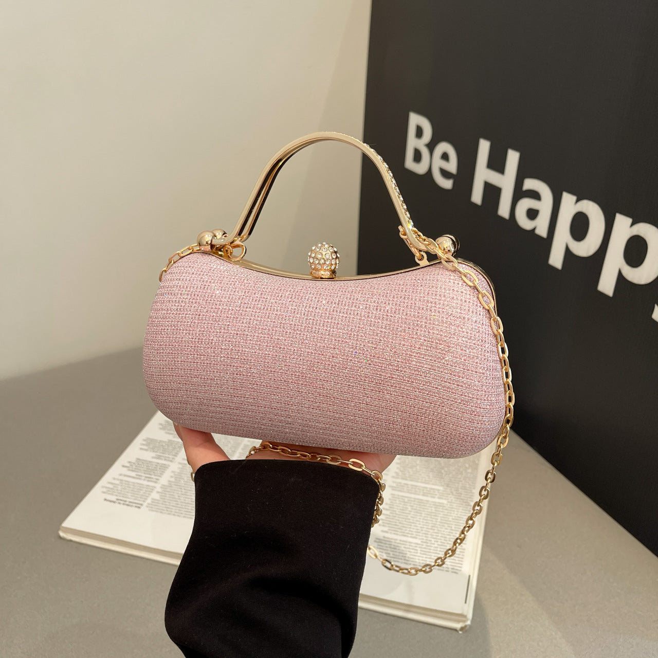 Elegant Sparkling Clutch Bag with Chain Strap for Evening Events - Fashionable Hard Shell Handbag with Crystal Detail