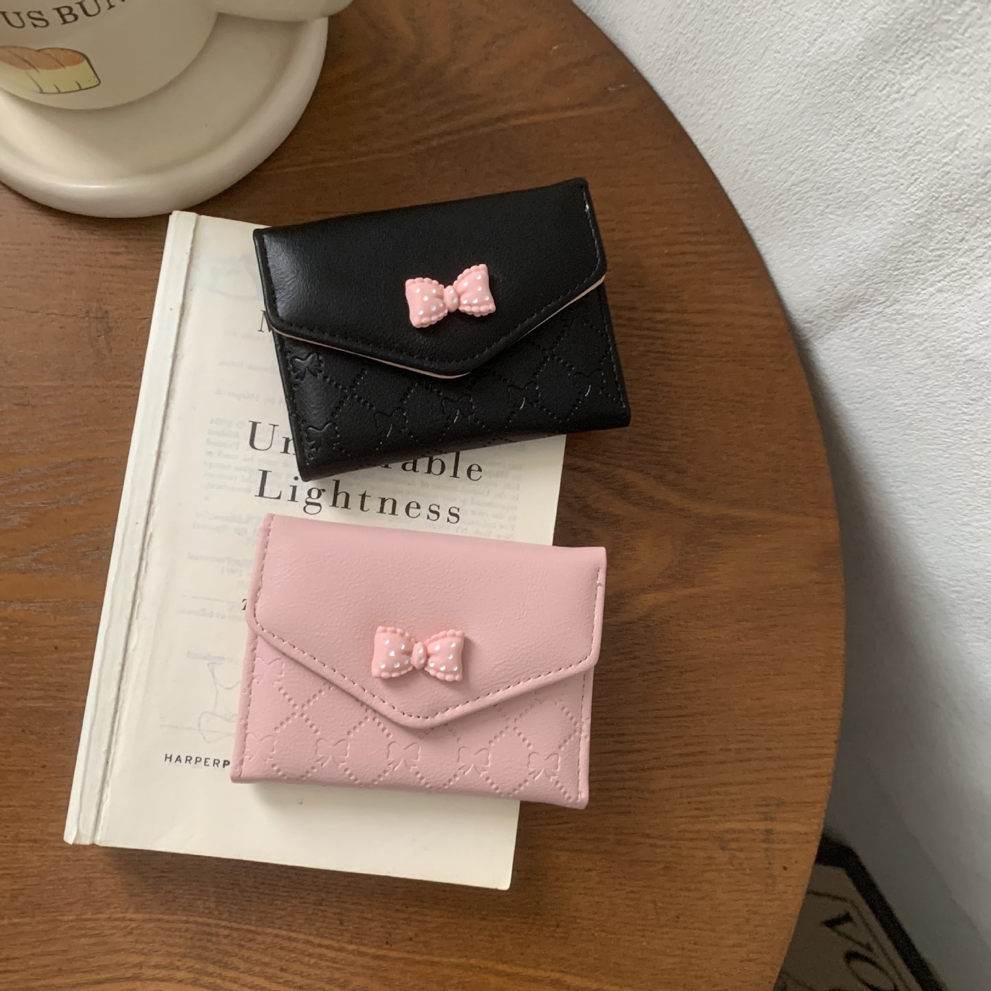 Elegant Mini Wallet for Women with Bow Design, Ins Style Card Holder, Three-Fold PU Leather Purse with Anti-Theft Function