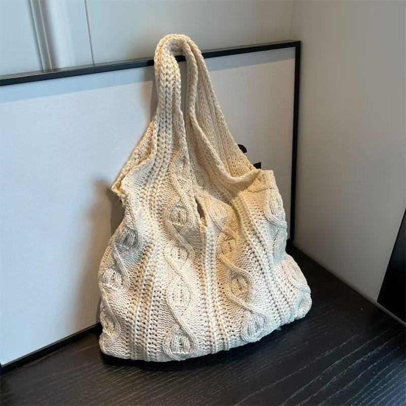 Women's Shoulder Bag Artistic Style Crocheted Daisy Tote Bag Beach Vacation Lightweight Shoulder Bag Leisure Travel Essential Woven Handbag