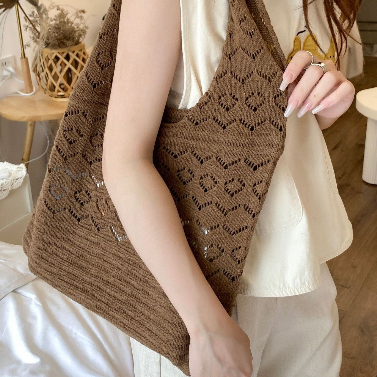 Women's Shoulder Bag Retro Mesh Hollow out Hand-Woven Tote Bag Shoulder Hand-Carrying Dual-Use Daily Commuter Shopping Versatile