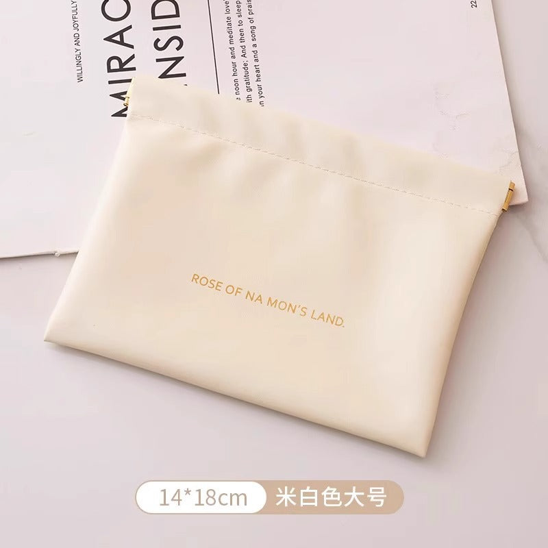 Minimalist PU Wallet with Auto-Closure Design for Earphones, Makeup, and Daily Essentials - Compact & Stylish
