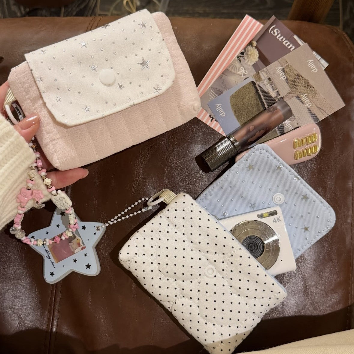 Cute Kawaii Bear Pattern Multi-Functional Coin Purse with Zipper for Makeup, Cards, and Essentials - Perfect for Travel and Daily Use