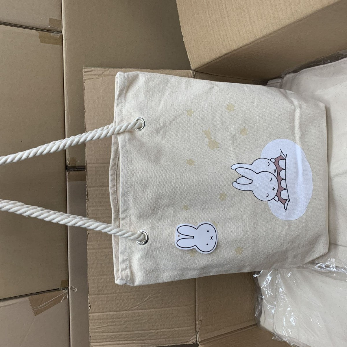 Stylish Canvas Tote Bag with Pom-Pom Details, Foldable Shopping Bag for Everyday Use