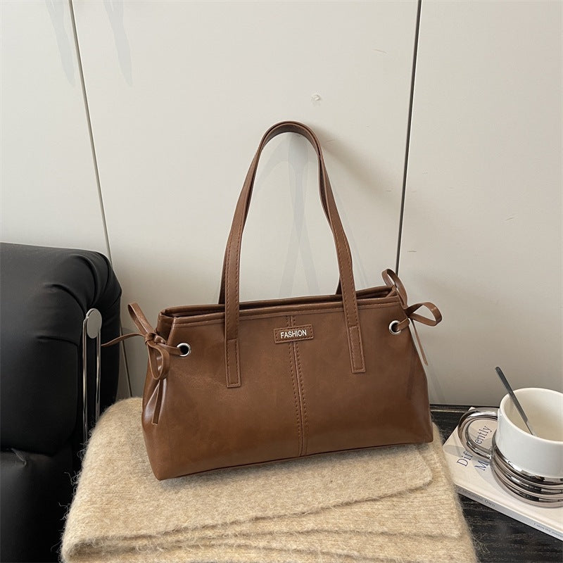 2025 New Fashion Vintage PU Tote Bag with Bear Charm, Large Capacity Shoulder Crossbody Bag for Daily Use