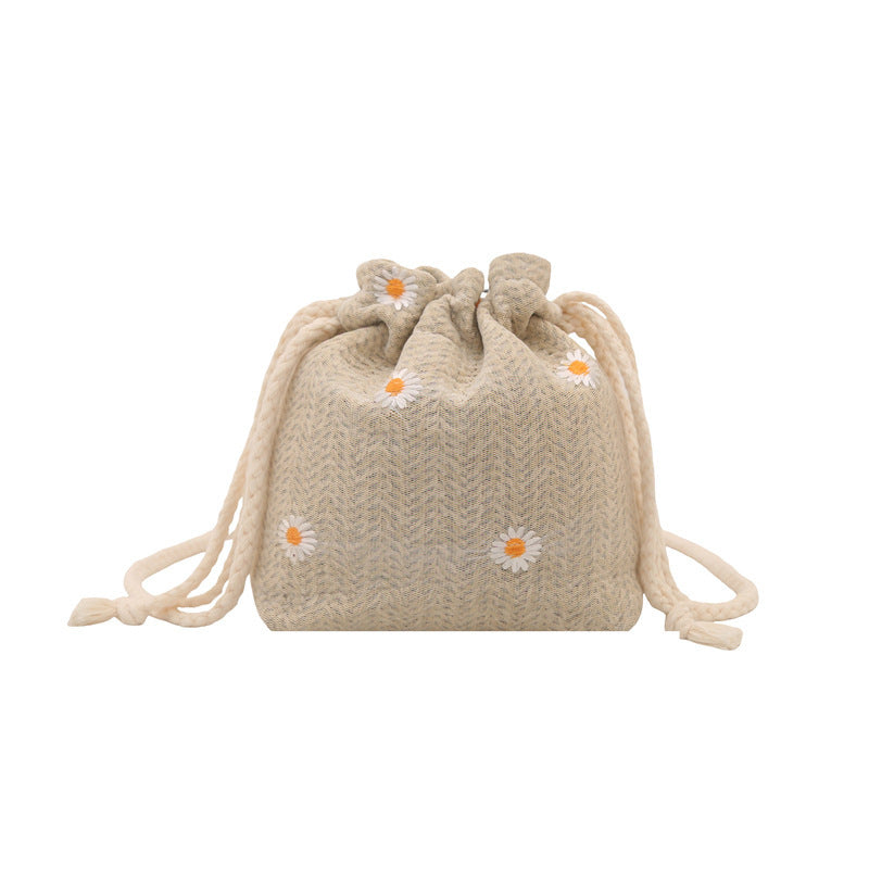 Straw Small Bucket Bag Women's New Fresh Fashionable Woven Beach Bag One-Shoulder Crossboby Bag