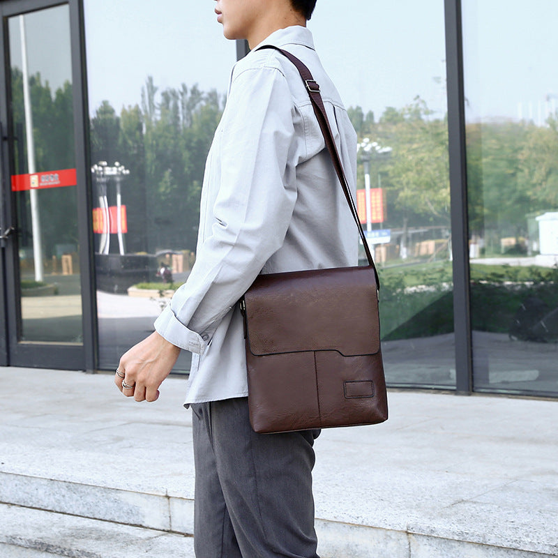 Stylish PU Men's Crossbody Bag with Vintage Design and Durable Construction for Casual Travel