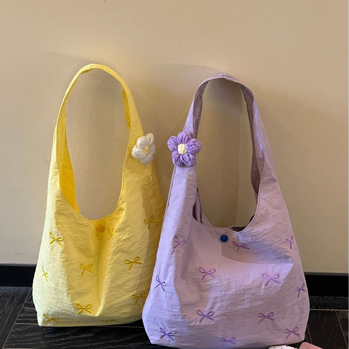Charming Embroidered Tote Bag with Bow Details, Large Capacity Shoulder Bag for Casual Outings and Daily Commute