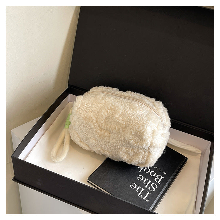 Cute Plush Heart Pattern Cosmetic Bag with Large Capacity and Soft Texture for Daily Use and Travel