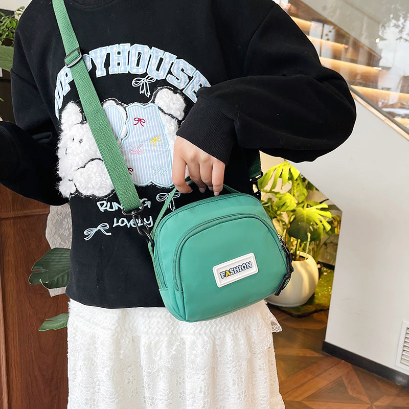 Cute Nylon Crossbody Bag for Women, Fashionable Mini Shoulder Bag with Zipper Closure and Multiple Inner Pockets, Perfect for Daily Use and School