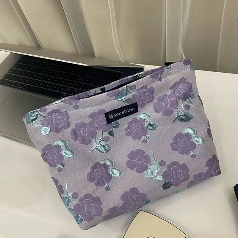 Original Embroidery Women's Canvas Cosmetic Bag Artistic Retro Flowers Print Exquisite Quilting Design Portable Clutch