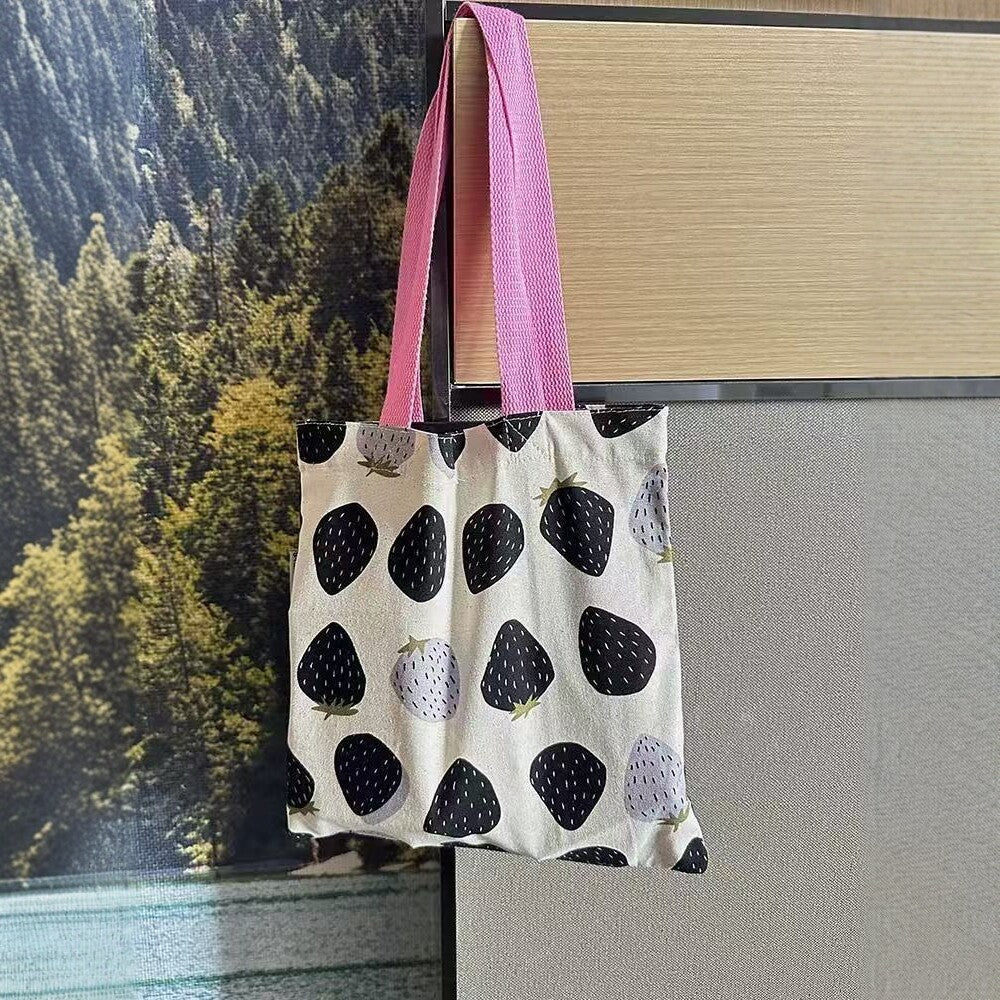 New Strawberry Printed Canvas Tote Bag Female Large Capacity Student Versatile Ins Style Commuter Shoulder Handbag