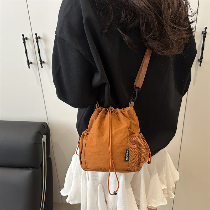 Japanese Style Drawstring Bucket Bag Outdoor Sports and Casual Fashion All-Match Nylon Messenger Bag
