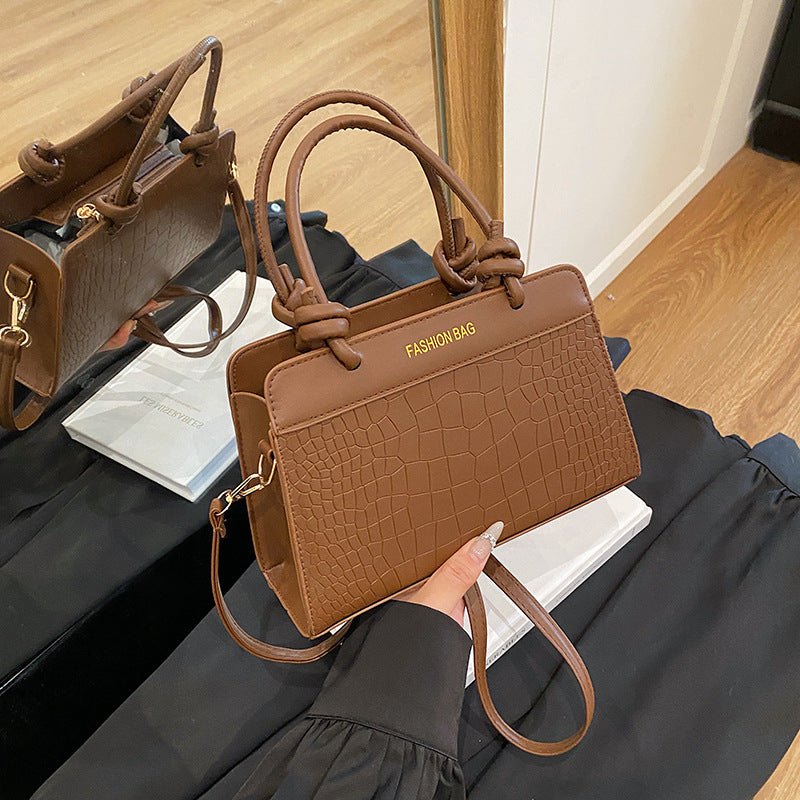 Korean Style Fashionable Crossbody Bag with Crocodile Texture and Elegant Design for Daily Wear