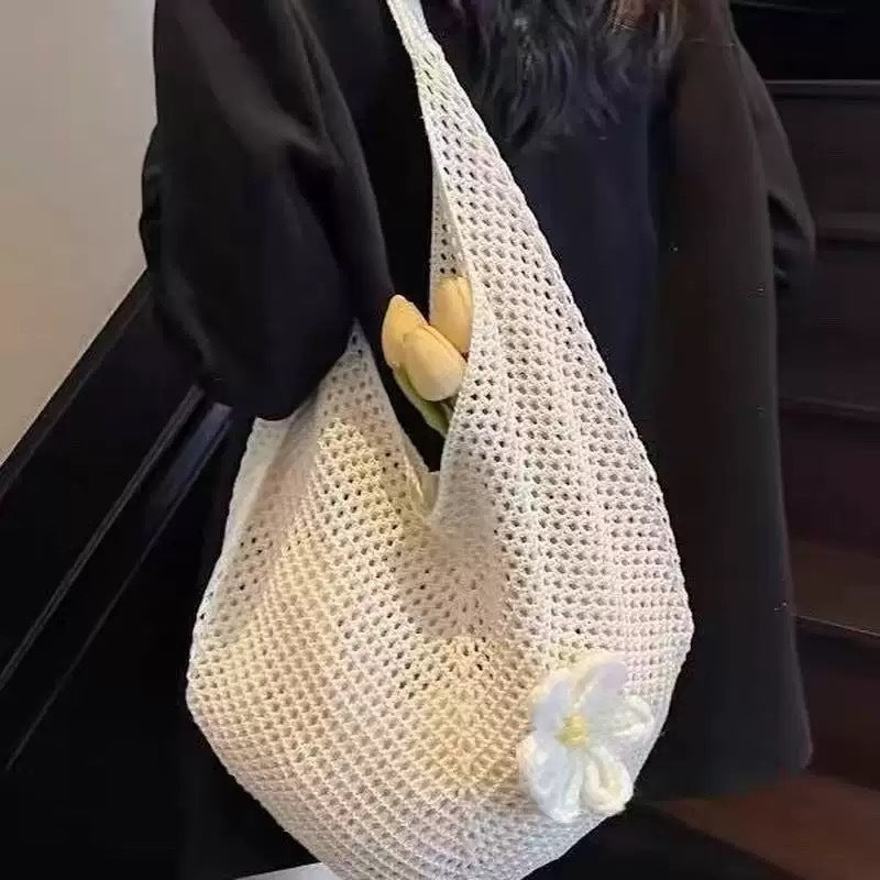 Women's Shoulder Bag Artistic Style Crocheted Daisy Tote Bag Beach Vacation Lightweight Shoulder Bag Leisure Travel Essential Woven Handbag