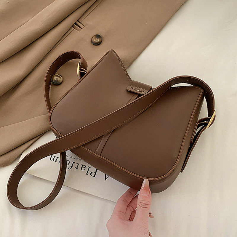 Chic Korean-Style Crossbody Bag with Soft PU Leather and Vintage Stitching Design for Daily Fashion